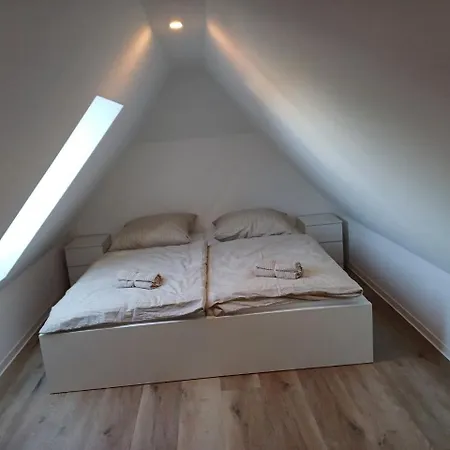 Leo Апартаменты *