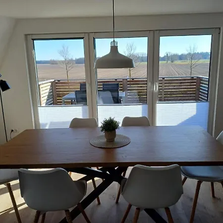 Leo Апартаменты *