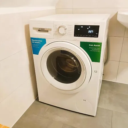 Leo Apartment *